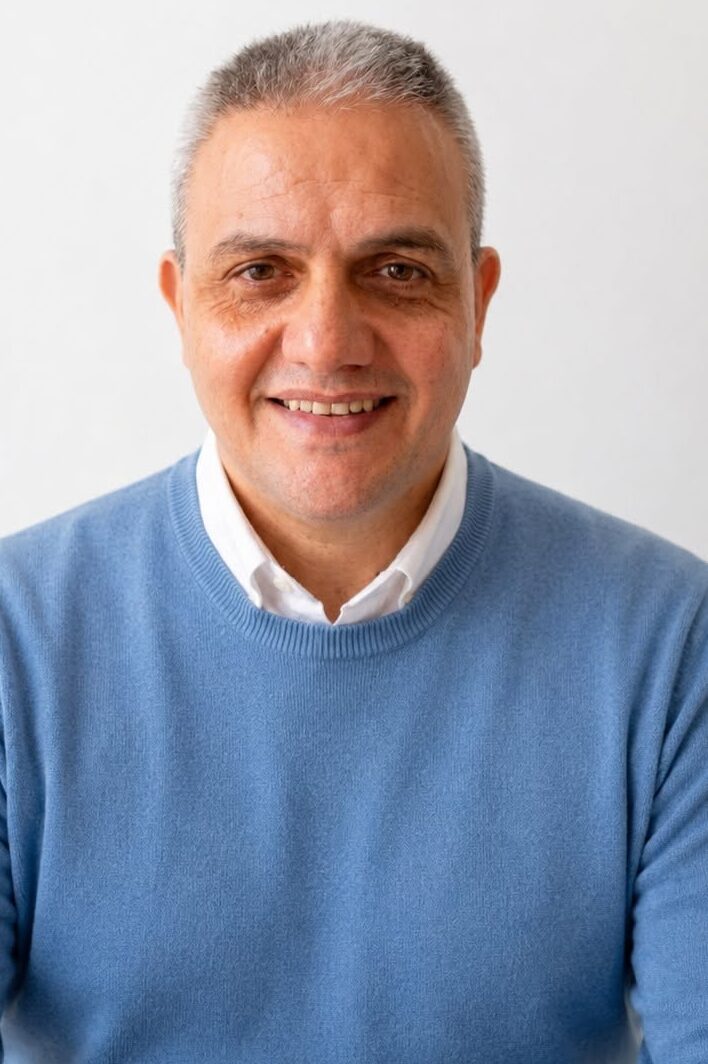Roberto Vanni, Asistente Social y creador de Consultor Social