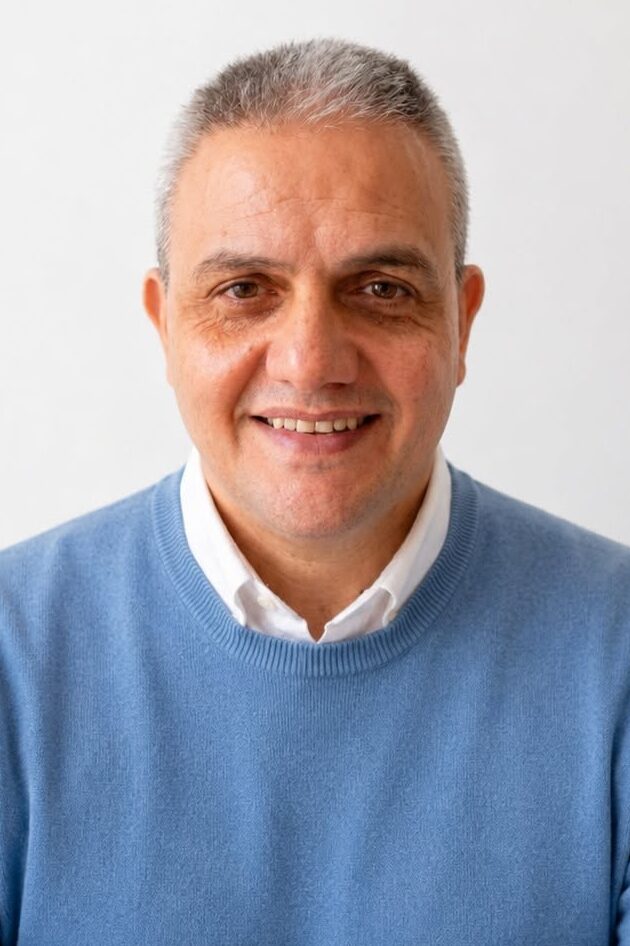 Roberto Vanni, Asistente Social y creador de Consultor Social